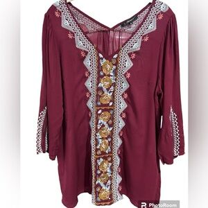 Andree by Unit Embroidered Burgundy Tunic Top – Boho Split Sleeve – Size Small